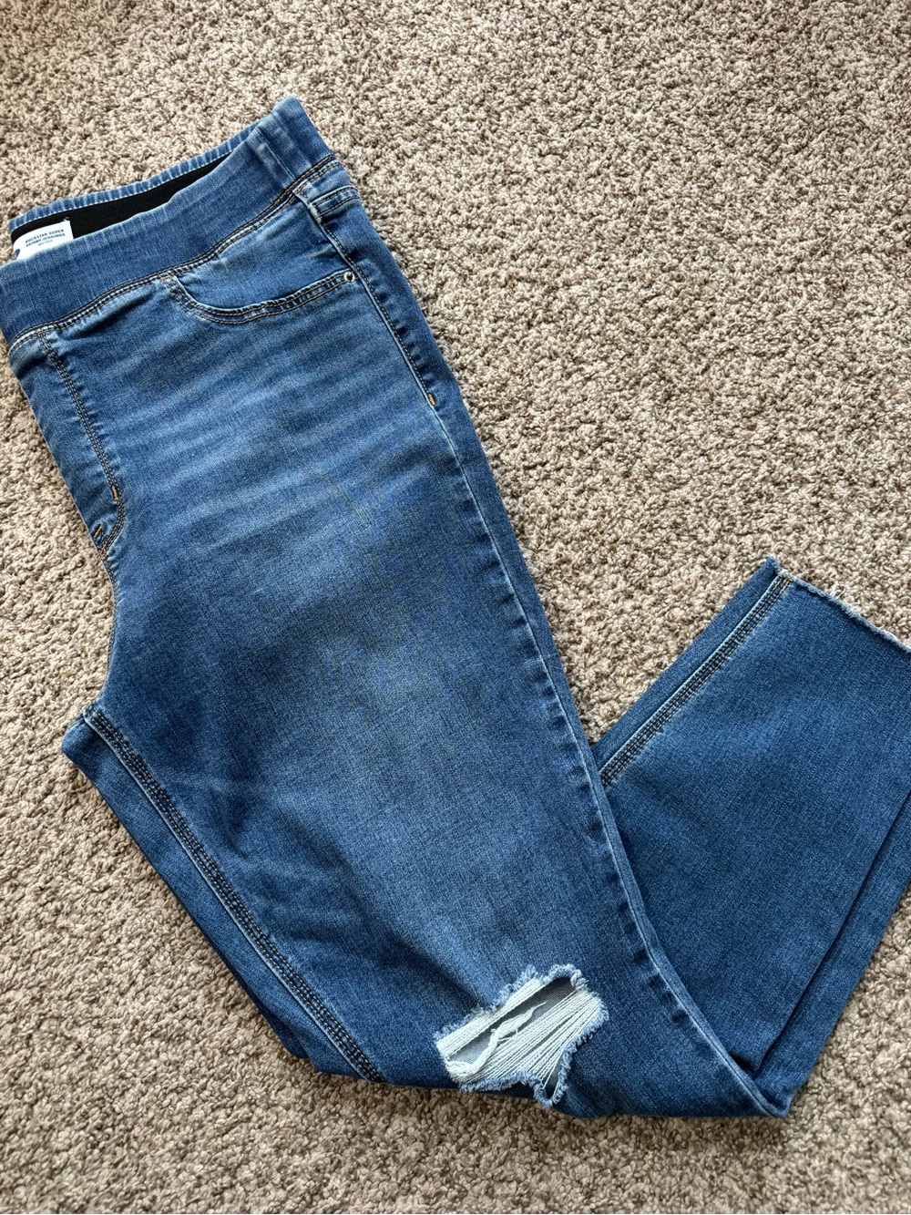 Old Navy Rockstar Mid-rise Super Skinny Jeggings (2 Pairs)-EUC